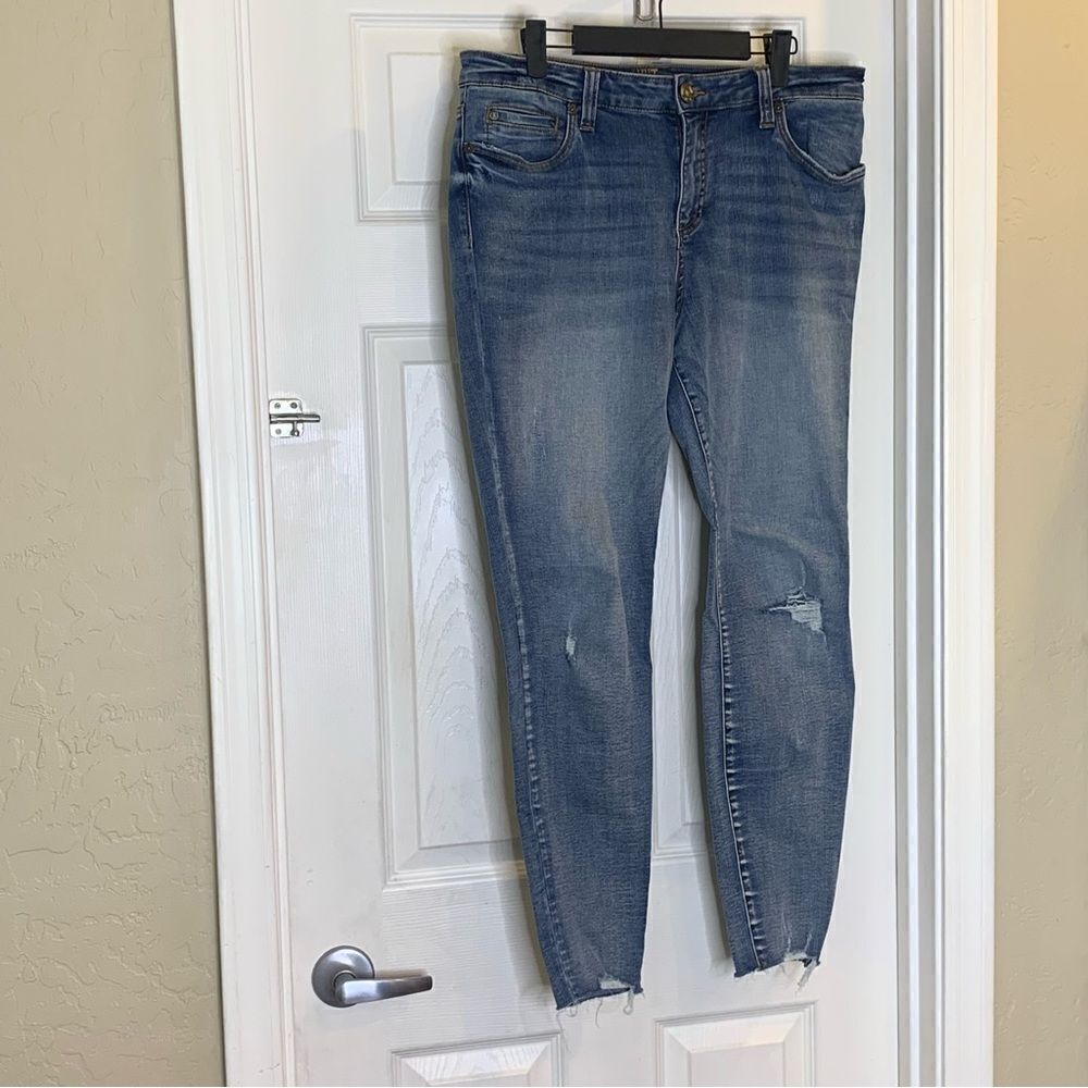 Kut from the Kloth Carlo Ankle Skinny Distressed Jeans Size 16 Raw Hem - Picture 3 of 10